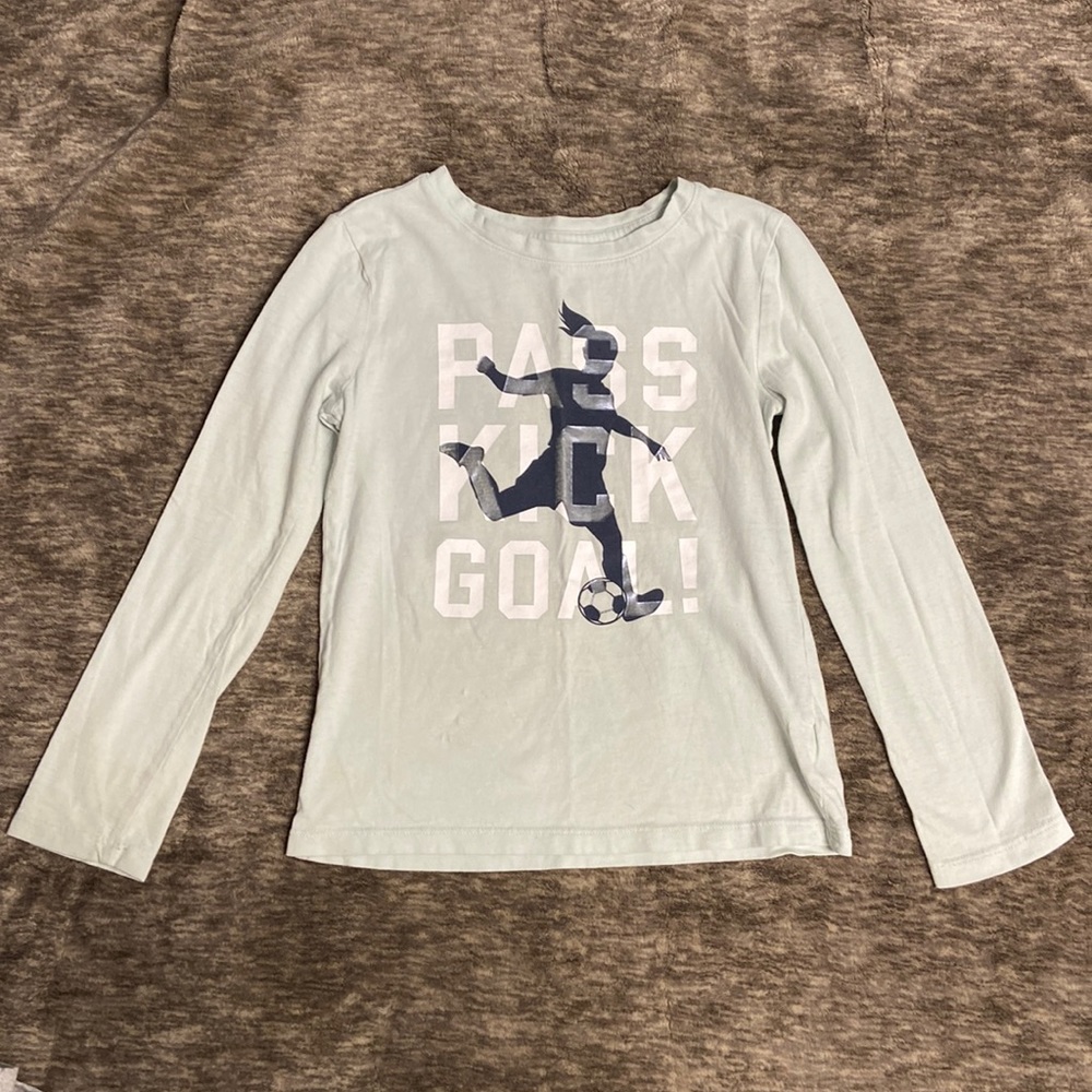 GAP soccer long sleeve T-shirt ⚽️ 💕